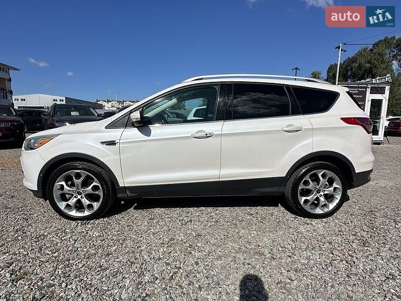 Внедорожник / Кроссовер Ford Escape 2013 в Белогородке