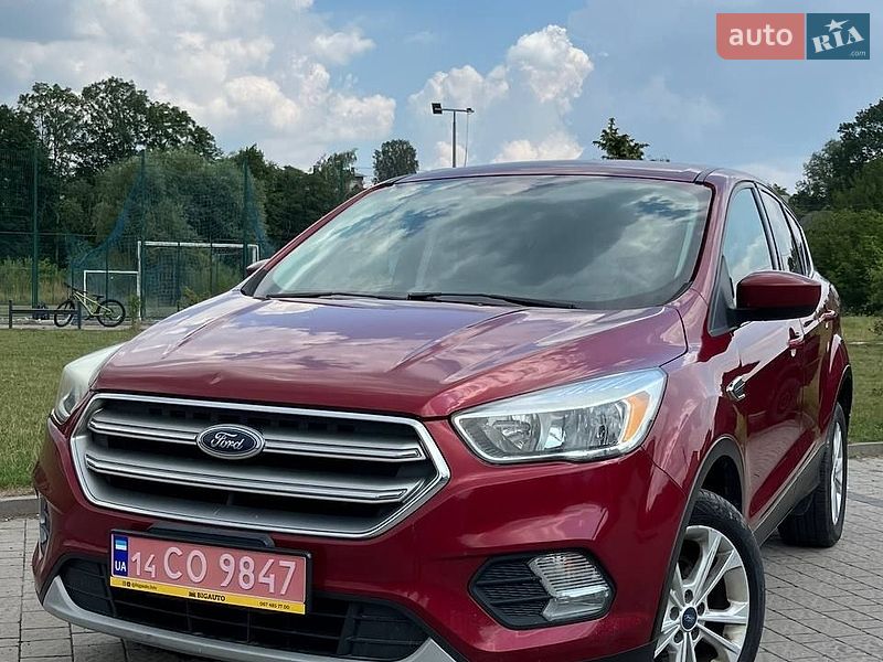 Позашляховик / Кросовер Ford Escape 2017 в Львові