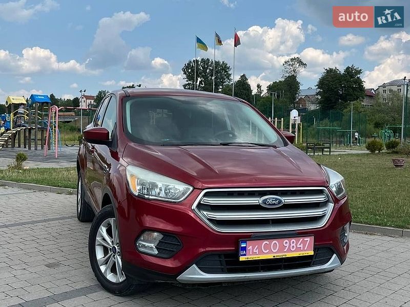 Позашляховик / Кросовер Ford Escape 2017 в Львові