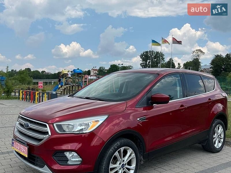 Позашляховик / Кросовер Ford Escape 2017 в Львові