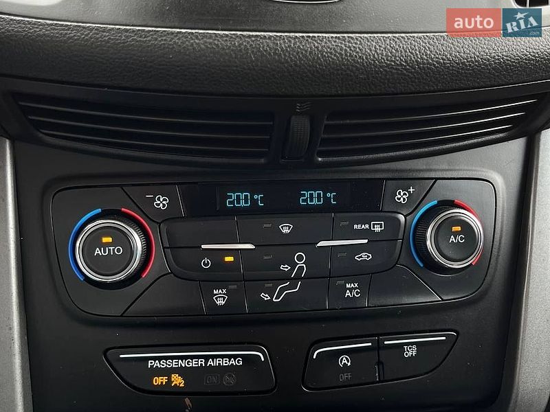 Позашляховик / Кросовер Ford Escape 2017 в Львові