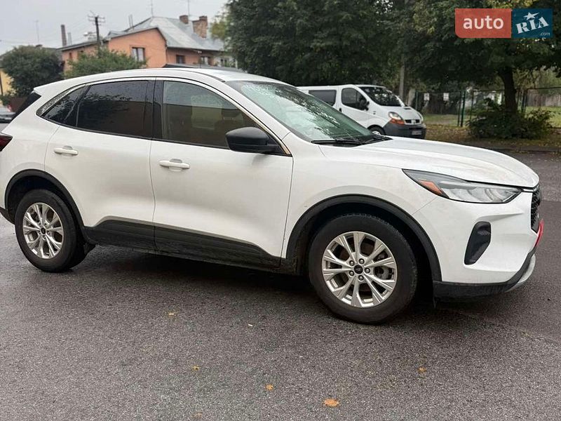 Внедорожник / Кроссовер Ford Escape 2023 в Львове