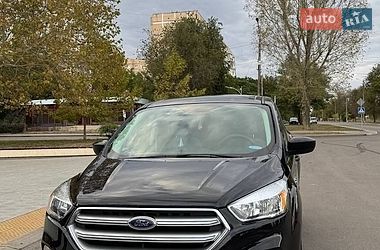 Внедорожник / Кроссовер Ford Escape 2017 в Южном