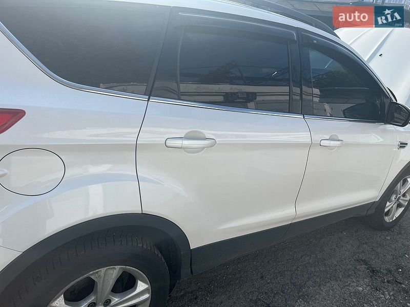 Внедорожник / Кроссовер Ford Escape 2013 в Киеве фото 5 Внедорожник / Кроссовер Ford Escape 2013 в Киеве