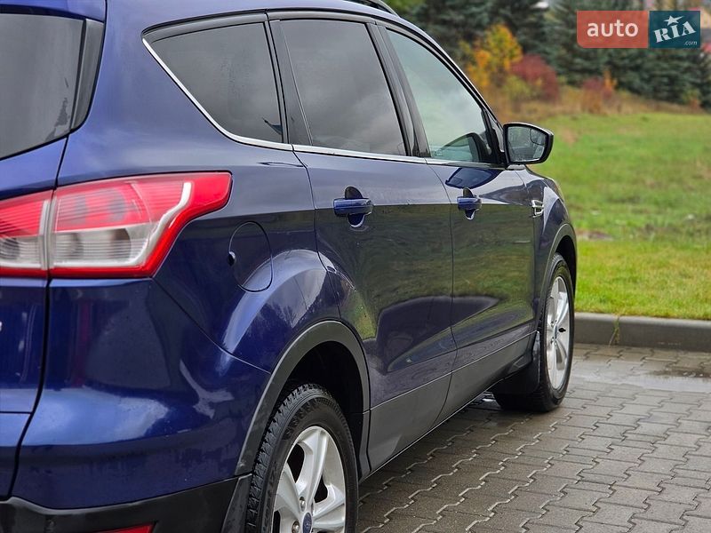 Внедорожник / Кроссовер Ford Escape 2015 в Тернополе