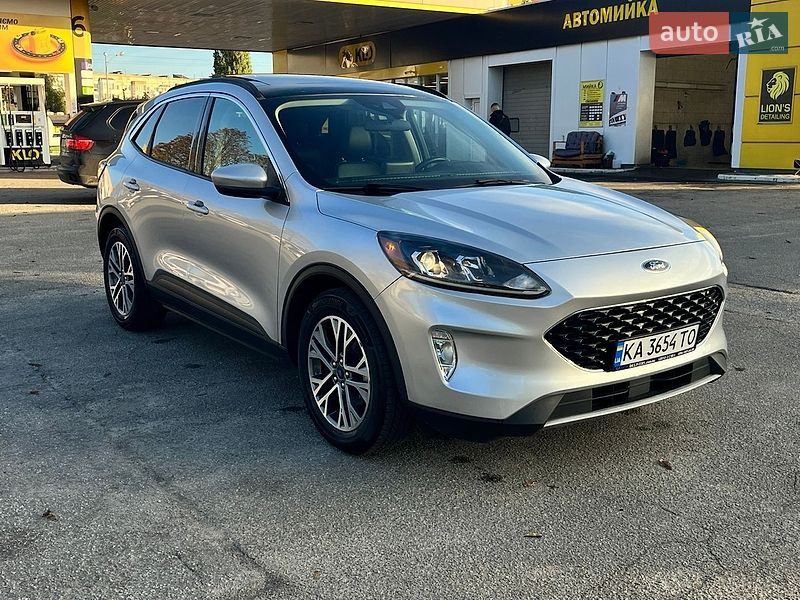 Позашляховик / Кросовер Ford Escape 2019 в Василькові