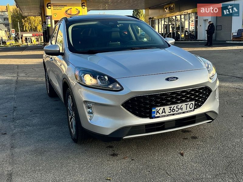 Позашляховик / Кросовер Ford Escape 2019 в Василькові