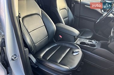Позашляховик / Кросовер Ford Escape 2019 в Василькові