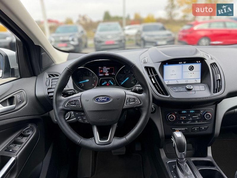 Внедорожник / Кроссовер Ford Escape 2018 в Львове