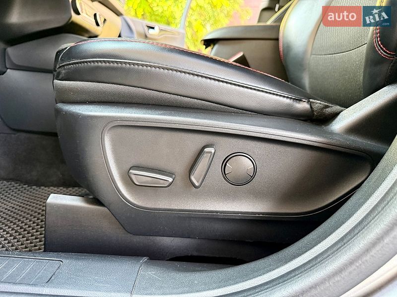 Внедорожник / Кроссовер Ford Escape 2024 в Днепре