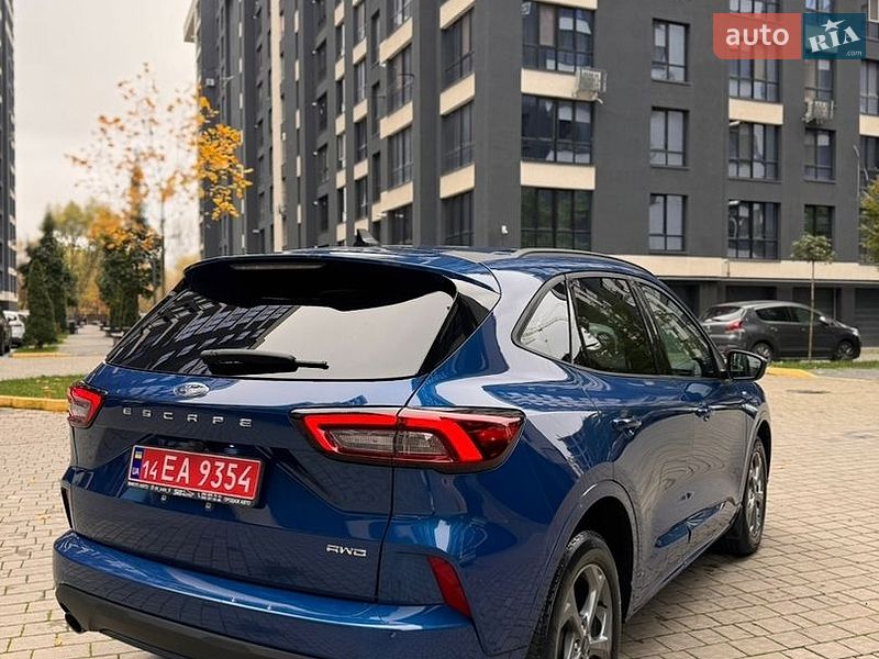 Позашляховик / Кросовер Ford Escape 2023 в Івано-Франківську
