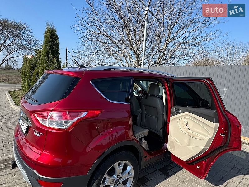 Внедорожник / Кроссовер Ford Escape 2016 в Здолбунове