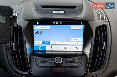 Внедорожник / Кроссовер Ford Escape 2017 в Виннице