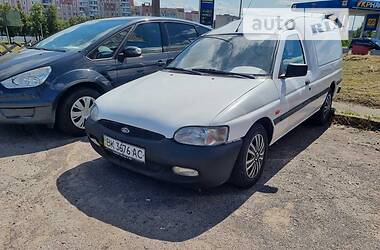 Грузовой фургон Ford Escort Express 2000 в 