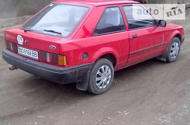 Хэтчбек Ford Escort 1990 в Борщеве