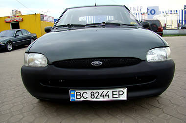 Хэтчбек Ford Escort 1998 в Львове