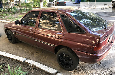 Хэтчбек Ford Escort 1994 в Одессе