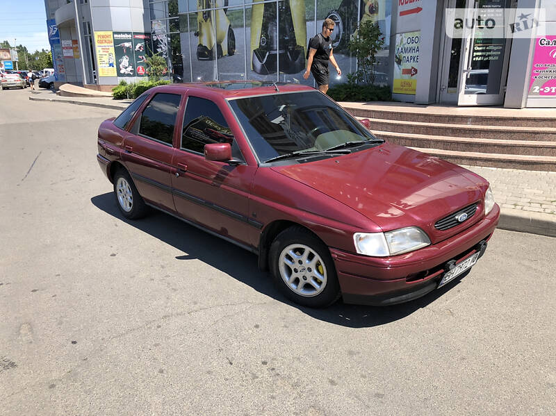 Хэтчбек Ford Escort 1994 в Одессе