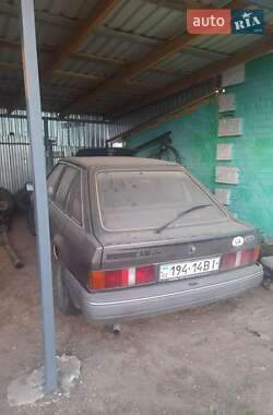 Хэтчбек Ford Escort 1996 в 