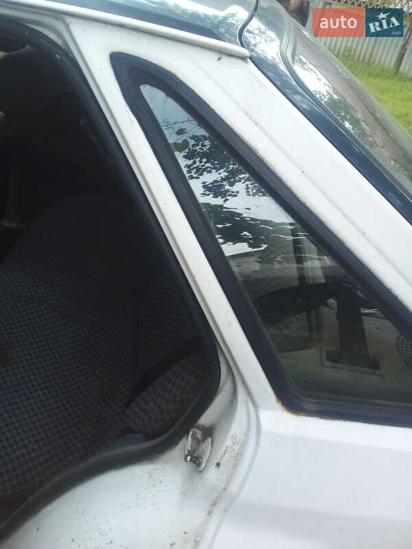 Хэтчбек Ford Escort 1988 в Перечине фото 6 Хэтчбек Ford Escort 1988 в Перечине