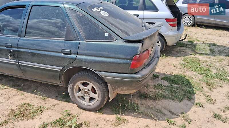 Хэтчбек Ford Escort 1994 в Виннице
