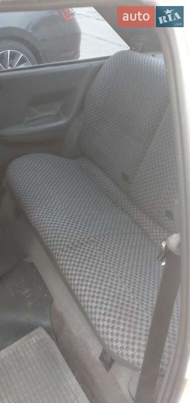 Ліфтбек Ford Escort 1988 в Шептицькому