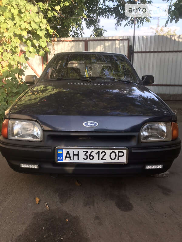 Хэтчбек Ford Escort 1989 в Броварах
