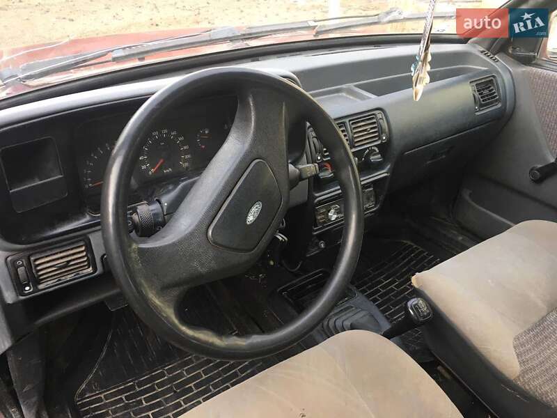 Хэтчбек Ford Escort 1989 в Новомосковске