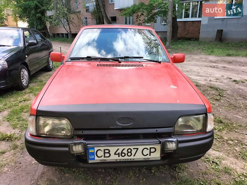 Хэтчбек Ford Escort 1987 в Чернигове