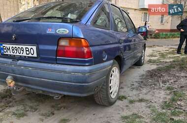 Хэтчбек Ford Escort 1992 в Шостке