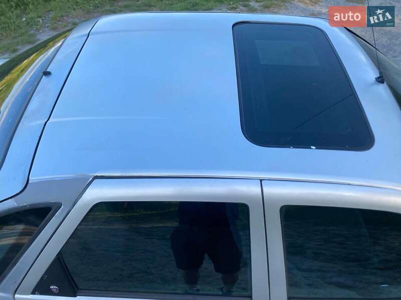 Хэтчбек Ford Escort 1996 в Звягеле