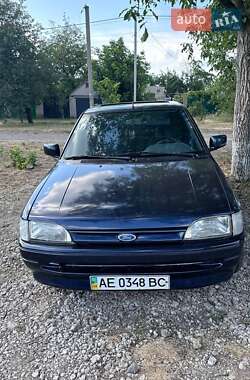 Хэтчбек Ford Escort 1991 в 