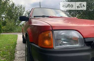 Хетчбек Ford Escort 1987 в Хмільнику