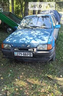 Хэтчбек Ford Escort 1988 в Ровно