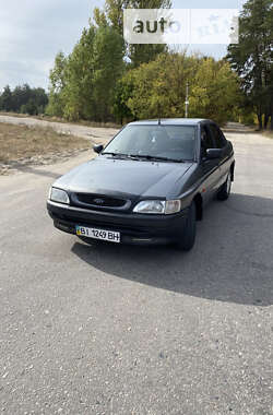 Хэтчбек Ford Escort 1993 в Ахтырке