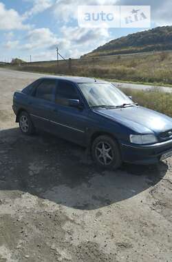 Хетчбек Ford Escort 1994 в Бережанах