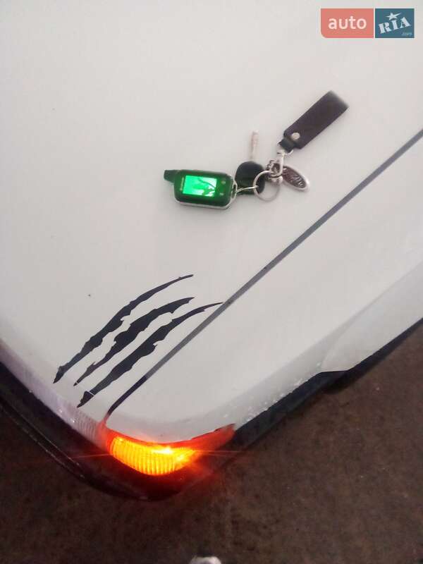 Хэтчбек Ford Escort 1986 в Кривом Роге