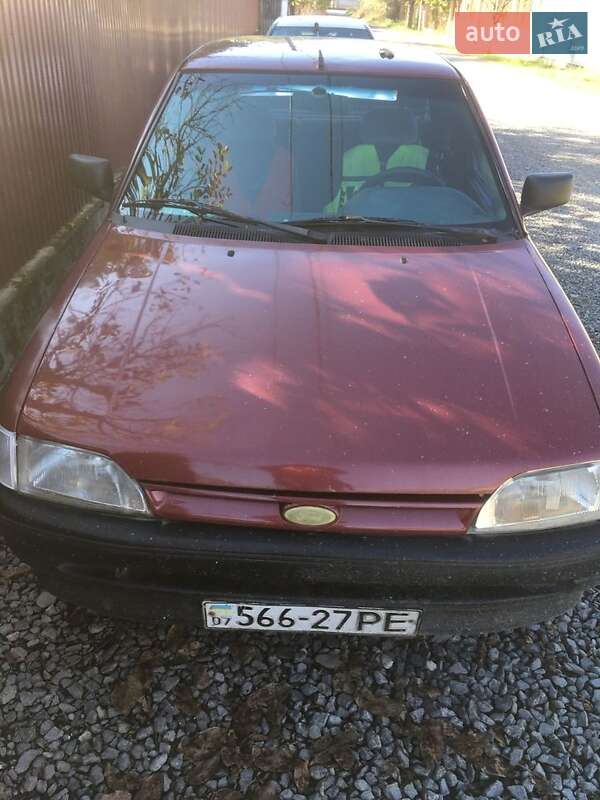 Хетчбек Ford Escort 1992 в 
