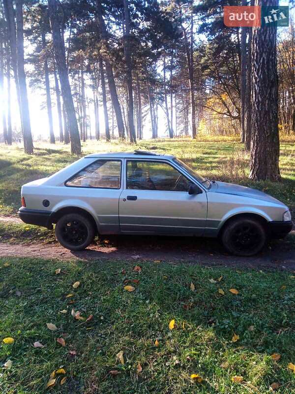 Ford Escort 1987