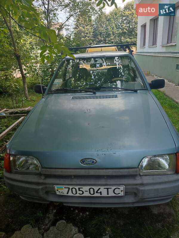 Хетчбек Ford Escort 1986 в Долині