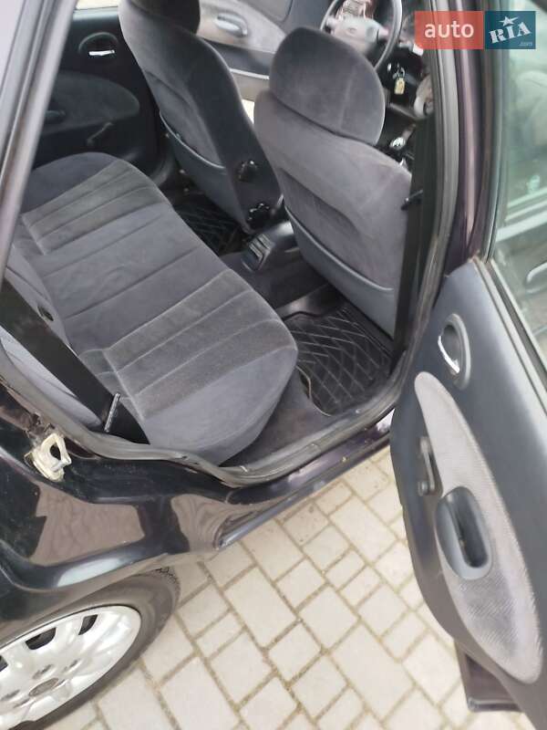 Хэтчбек Ford Escort 1995 в Луцке