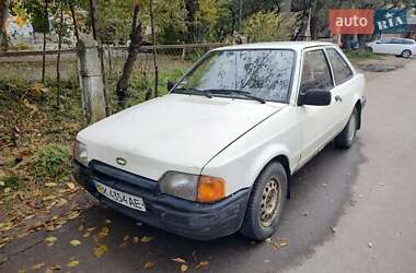 Хетчбек Ford Escort 1987 в Рівному