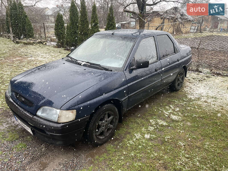 Седан Ford Escort 1994 в Львове