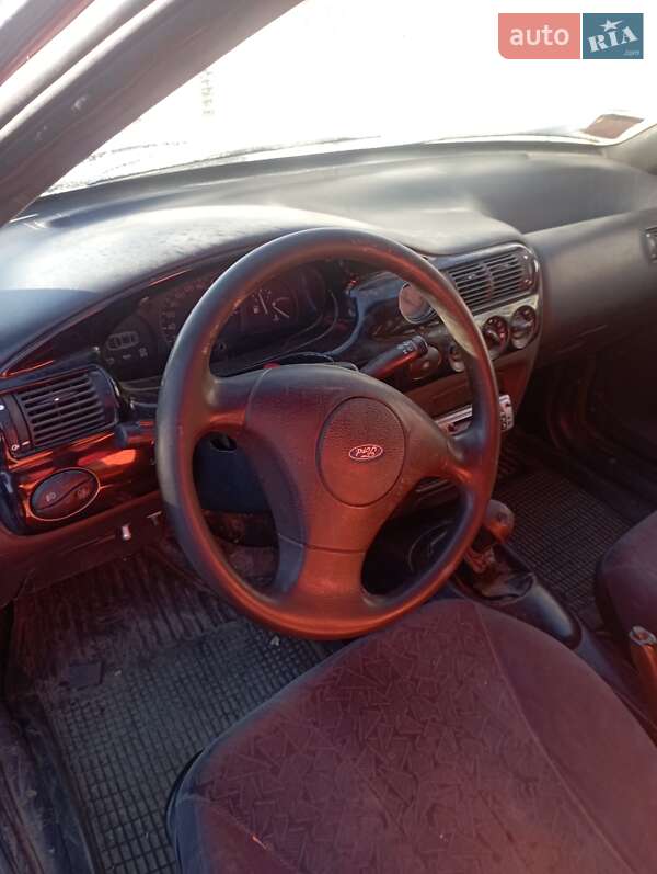 Універсал Ford Escort 1997 в Рівному
