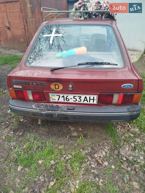 Лифтбек Ford Escort 1986 в Кривом Роге фото 4 Лифтбек Ford Escort 1986 в Кривом Роге