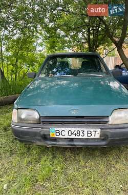 Хэтчбек Ford Escort 1986 в Золочеве