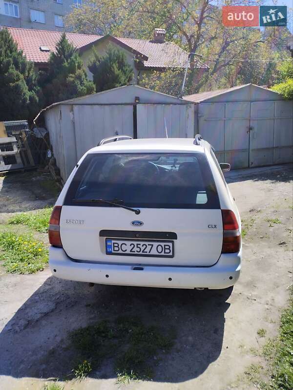 Універсал Ford Escort 1999 в Львові