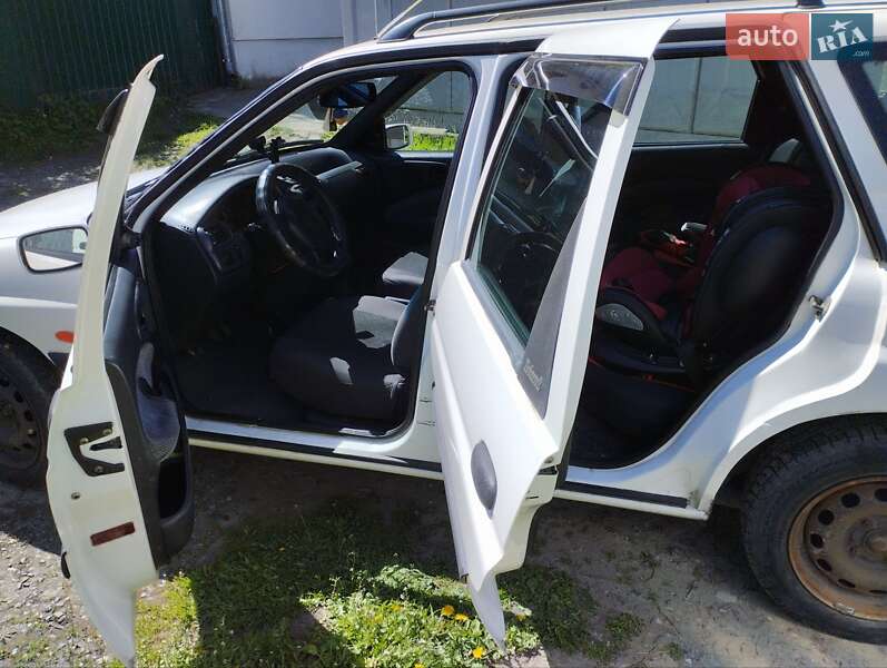 Універсал Ford Escort 1999 в Львові