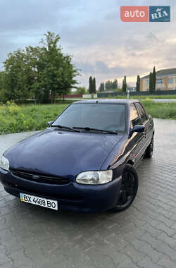 Хэтчбек Ford Escort 1996 в 