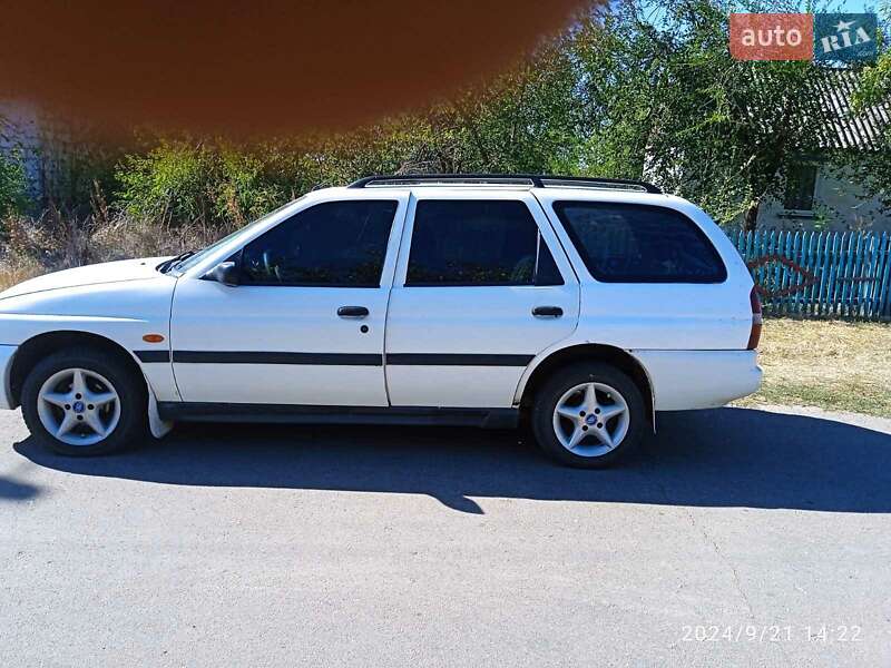 Універсал Ford Escort 1995 в Кропивницькому